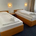 In Herrenhausen Otel 3*