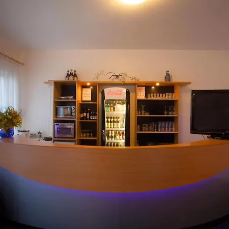 In Herrenhausen 3* Hanower